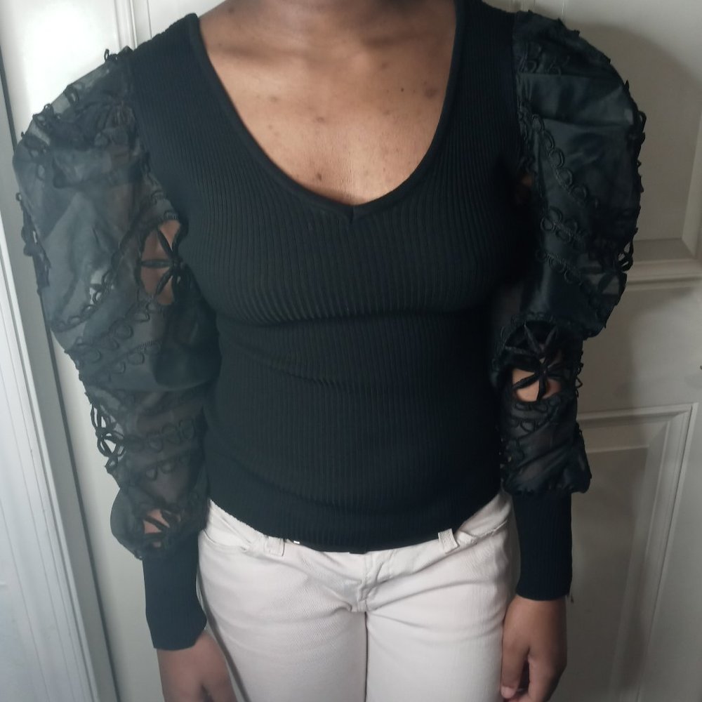 Black Top With Puff Sleeves New w/o tag